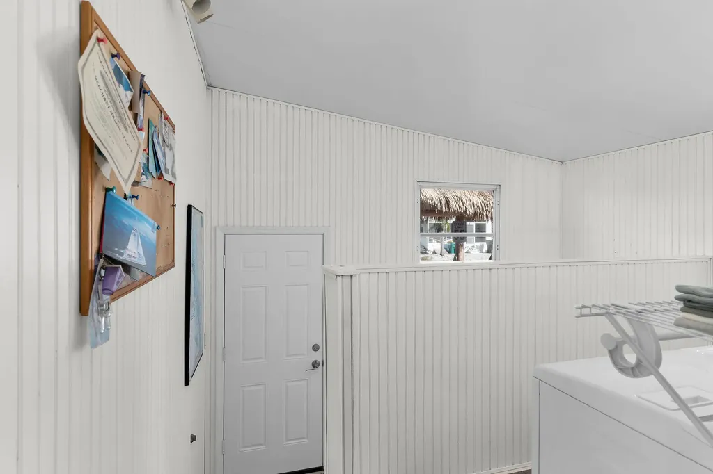 639 Palm Avenue Goodland FL 34140