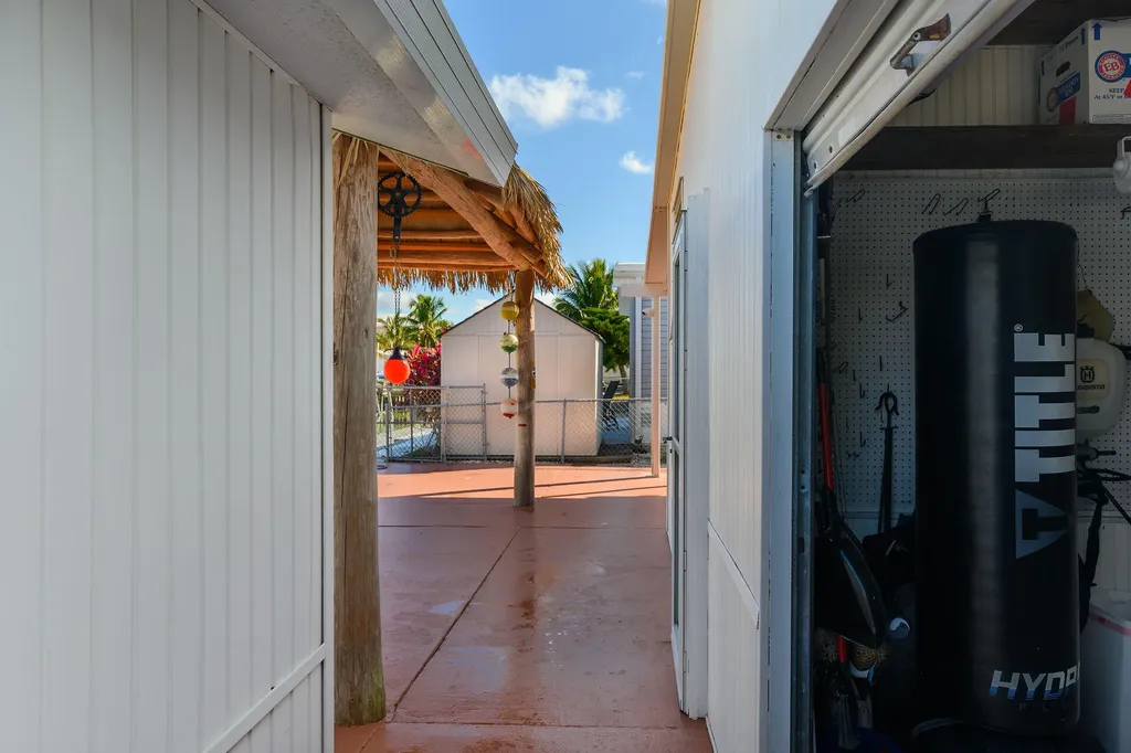 639 Palm Avenue Goodland FL 34140