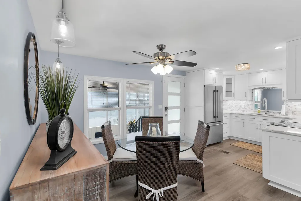 639 Palm Avenue Goodland FL 34140