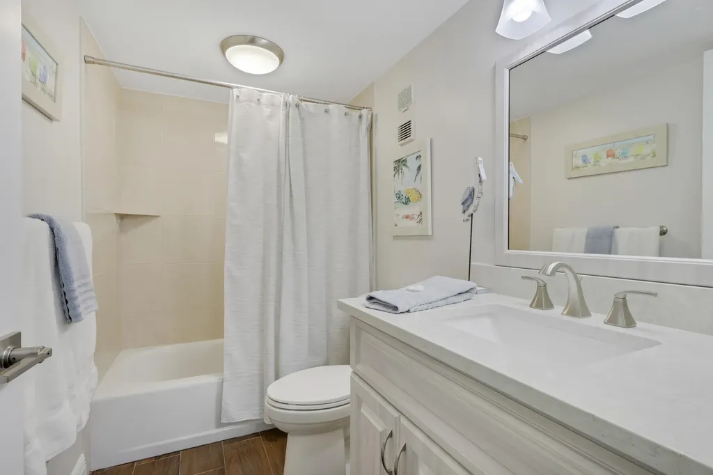 260 Seaview Court Marco Island FL 34145