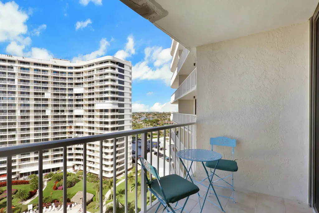 260 Seaview Court Marco Island FL 34145