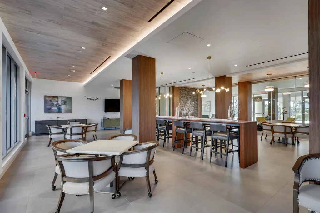 260 Seaview Court Marco Island FL 34145