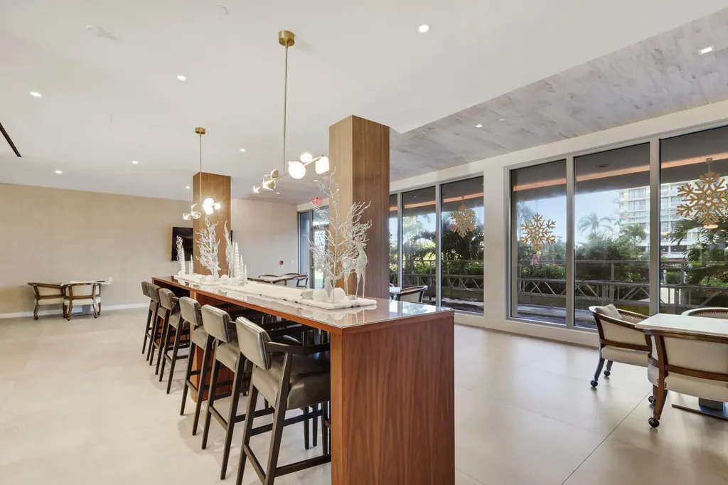 260 Seaview Court Marco Island FL 34145