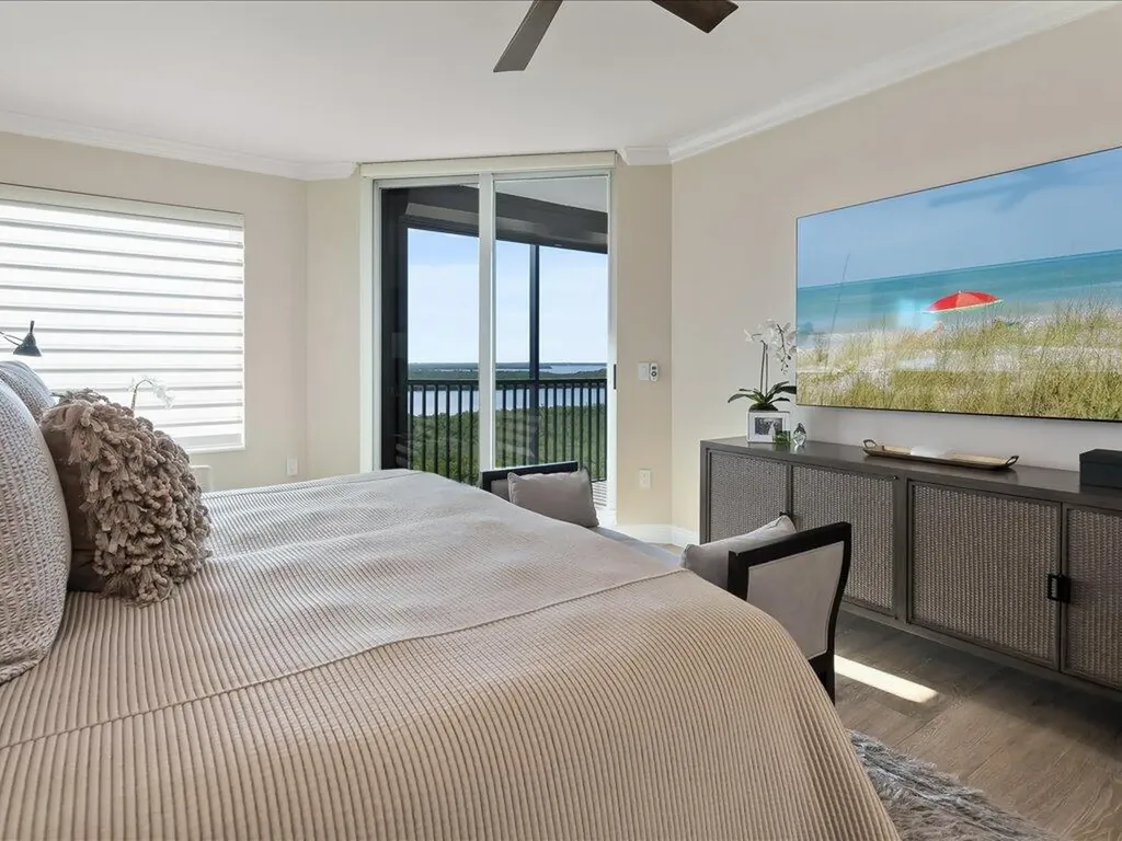 1050 Borghese Naples FL 34114