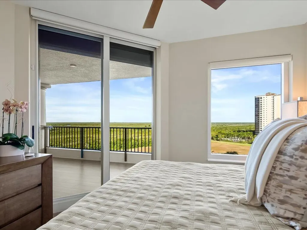 1050 Borghese Naples FL 34114