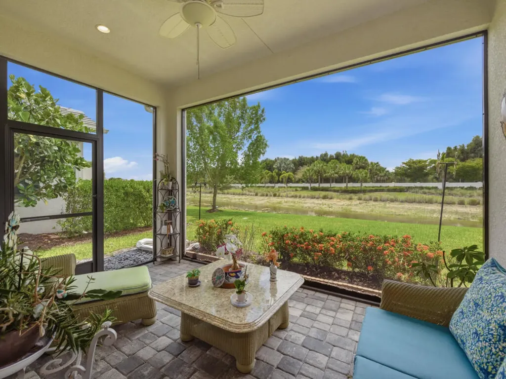 Naples FL, 8947 St Lucia Drive
