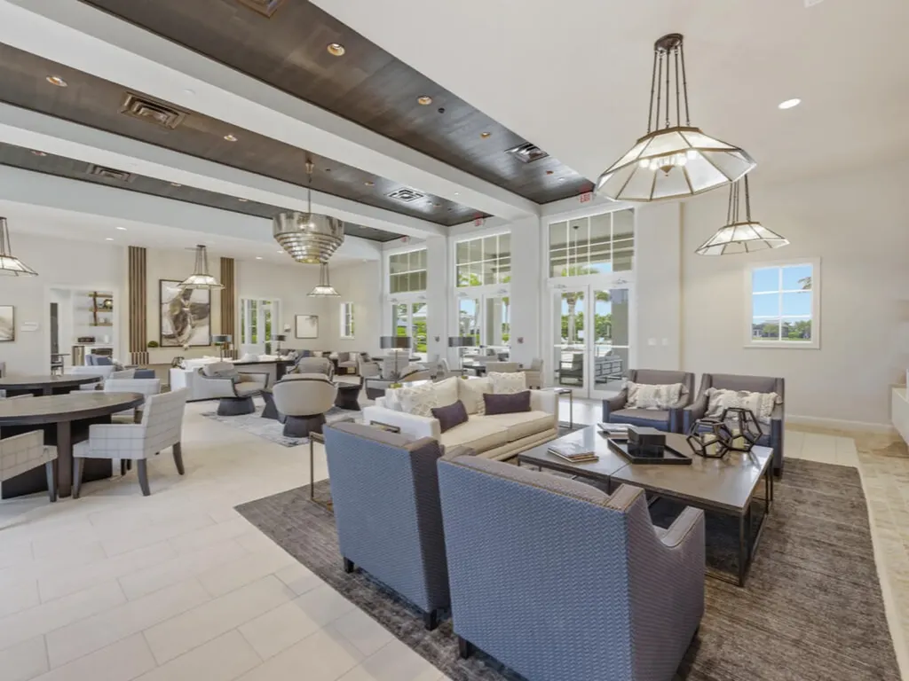 8947 St Lucia Drive Naples FL 34114