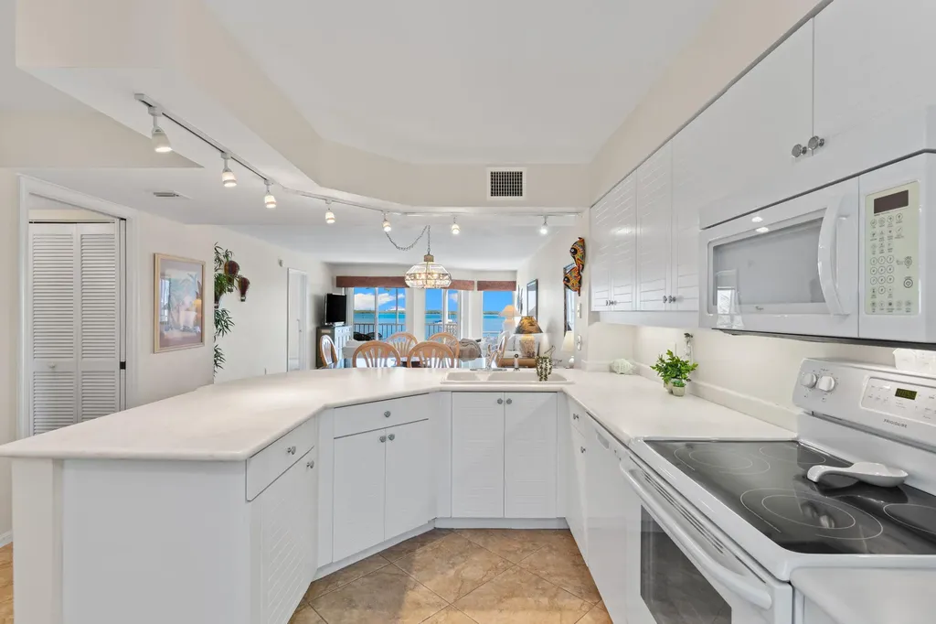 991 N Barfield Drive Marco Island FL 34145