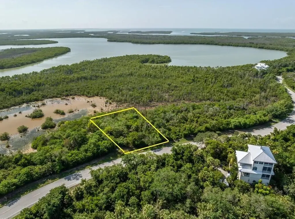 822 Whiskey Creek Drive Marco Island FL 34145