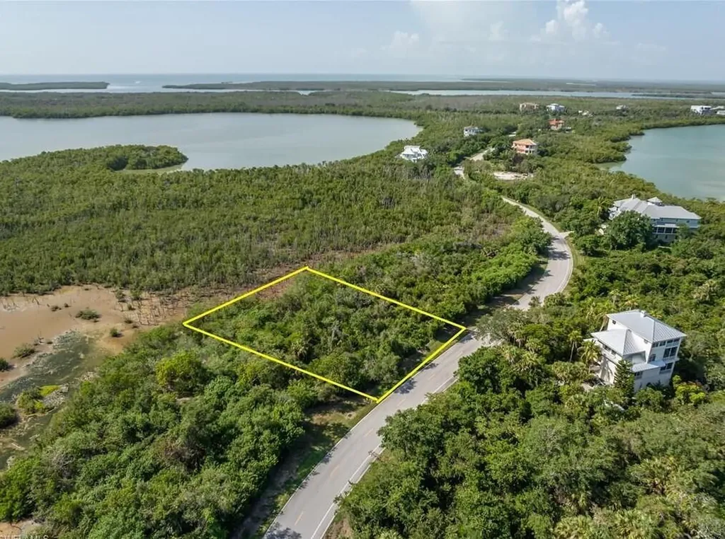 822 Whiskey Creek Drive Marco Island FL 34145
