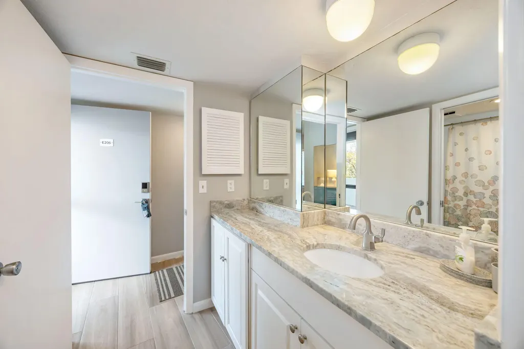 1085 Bald Eagle Drive Marco Island FL 34145