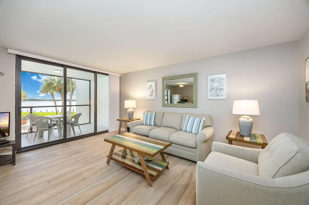 1085 Bald Eagle Drive Marco Island FL 34145