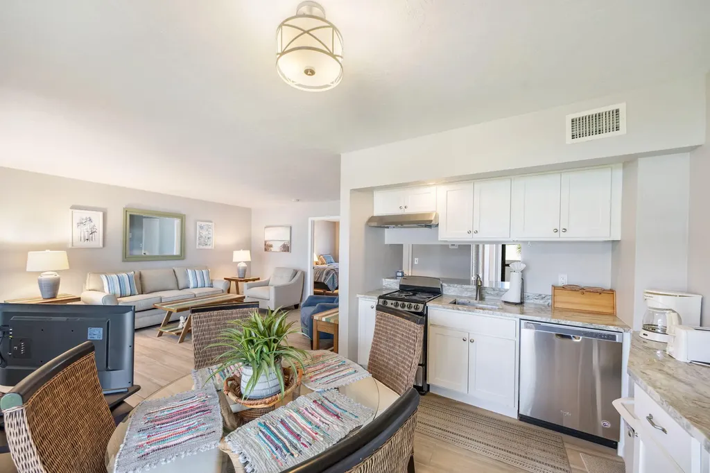 1085 Bald Eagle Drive Marco Island FL 34145