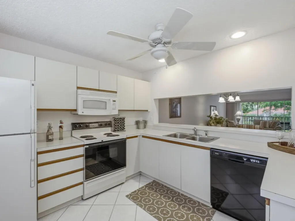 5904 Cranbrook Way Naples FL 34112