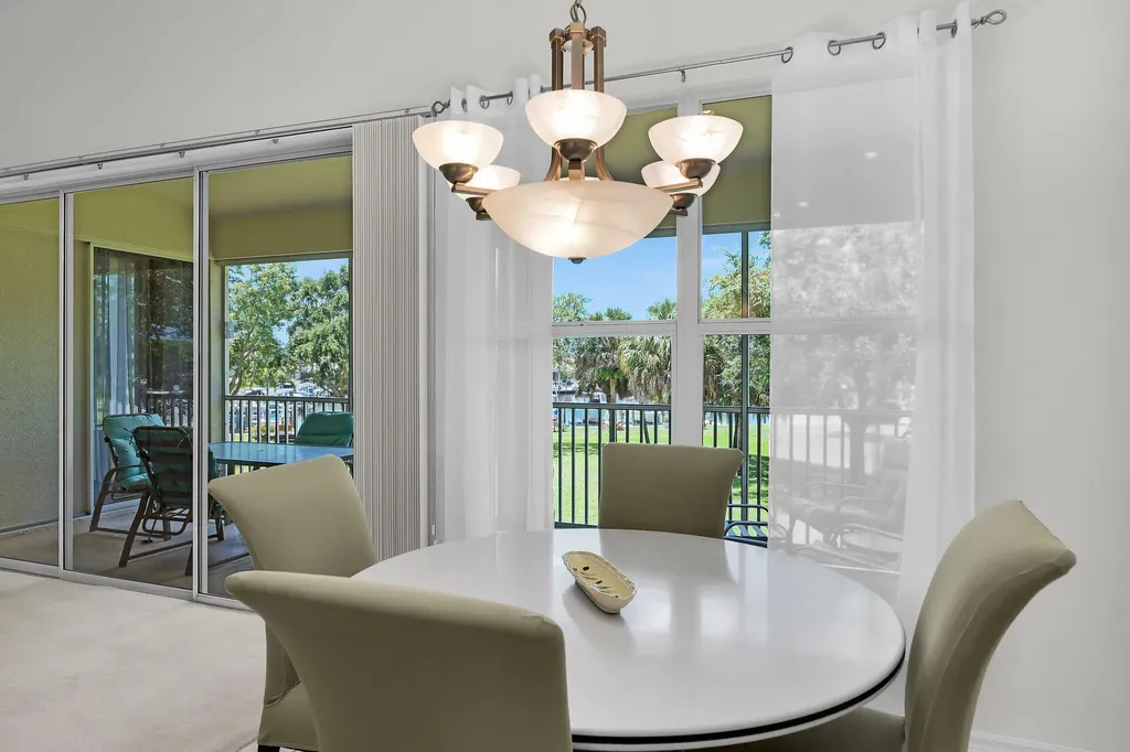 285 Cays Drive Naples FL 34114