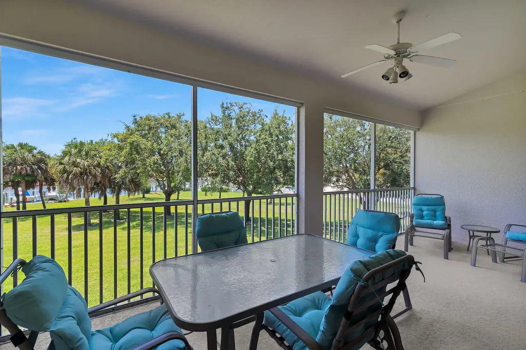 285 Cays Drive Naples FL 34114