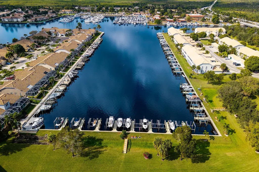 285 Cays Drive Naples FL 34114