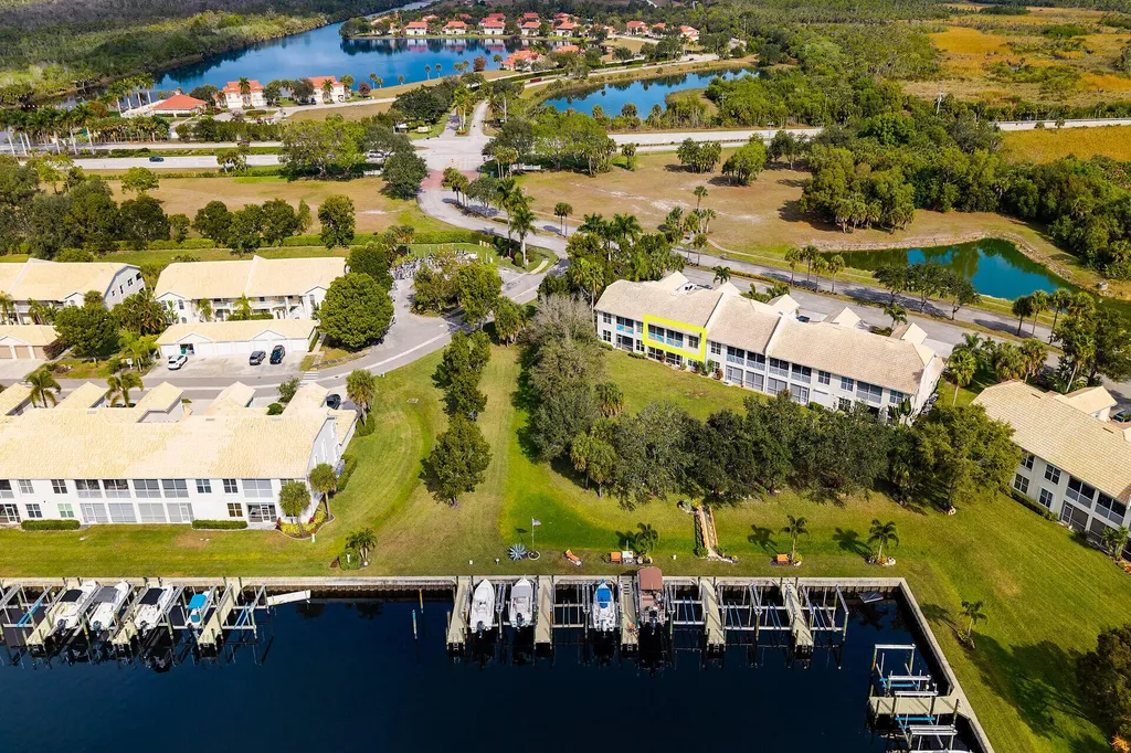 285 Cays Drive Naples FL 34114