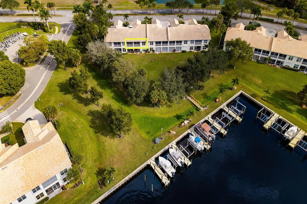 285 Cays Drive Naples FL 34114