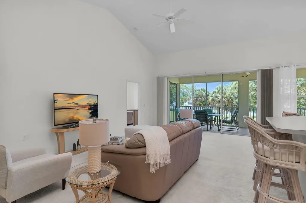 285 Cays Drive Naples FL 34114