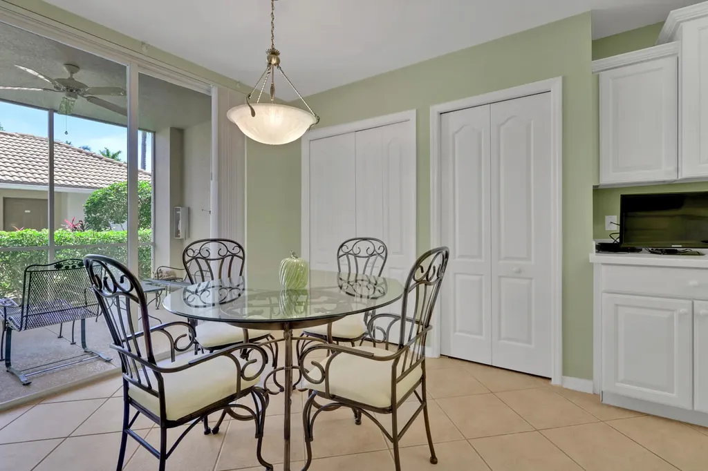 3850 Sawgrass Way Naples FL 34112