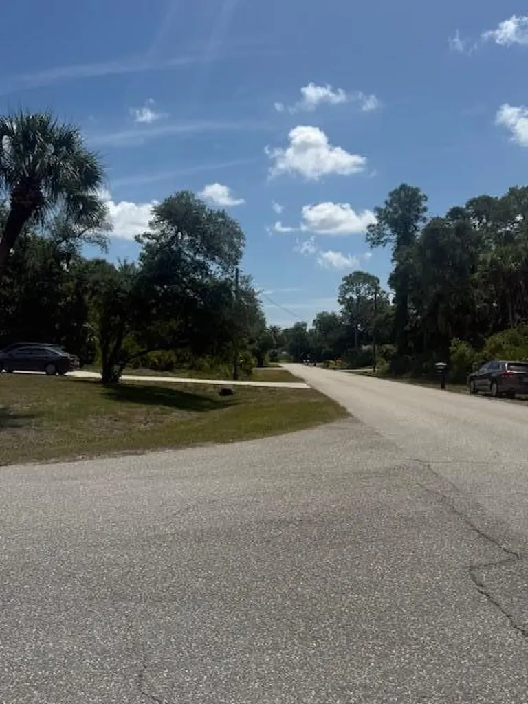 17191 Arthur Avenue Port Charlotte FL 33948