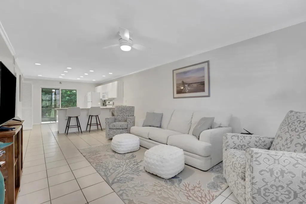 731 W Elkcam Circle Marco Island FL 34145