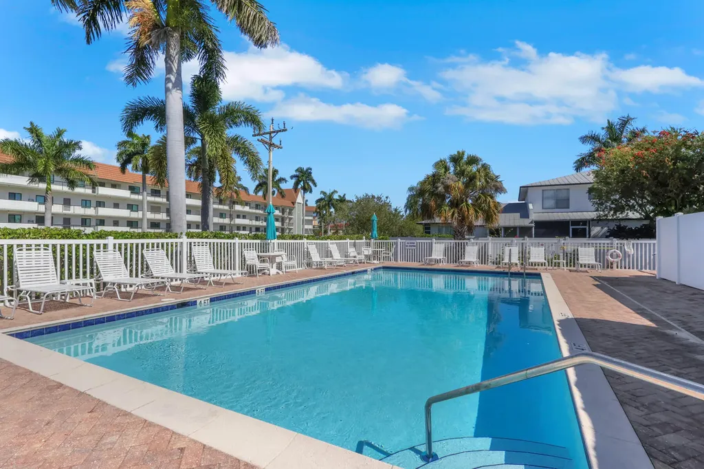 731 W Elkcam Circle Marco Island FL 34145