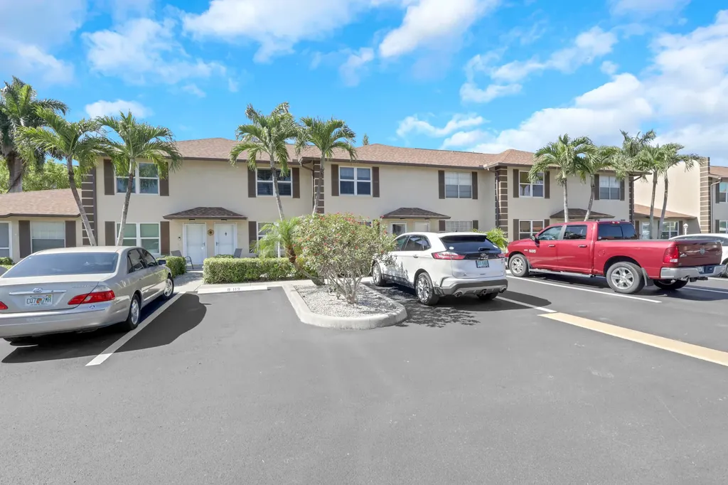 731 W Elkcam Circle Marco Island FL 34145