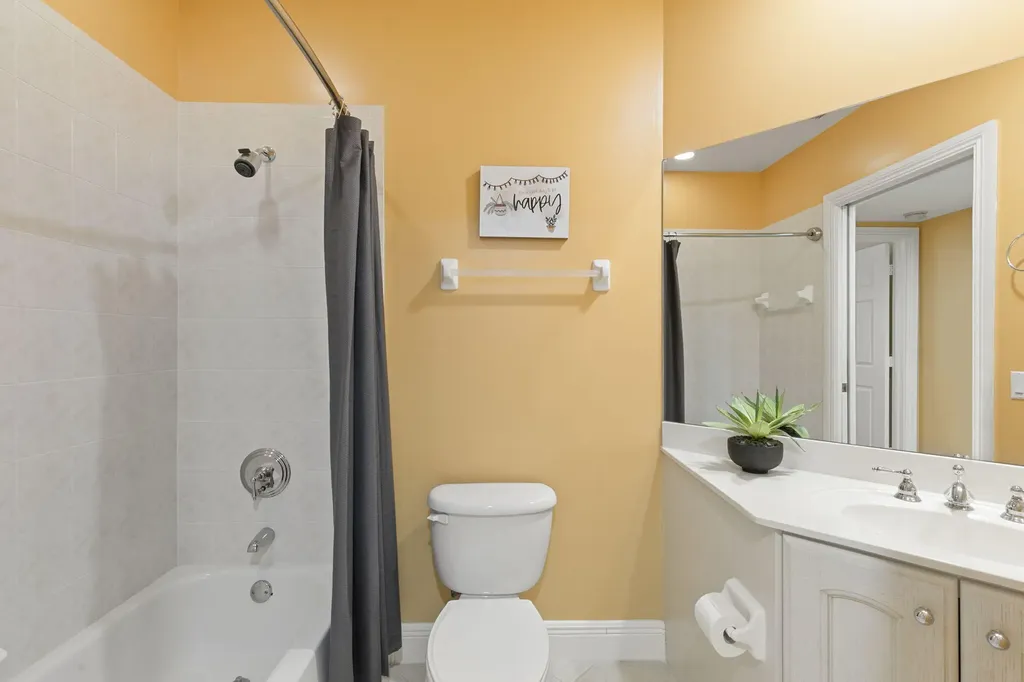 9066 Cascada Way Naples FL 34114