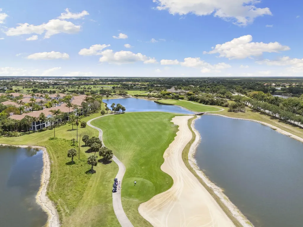 9066 Cascada Way Naples FL 34114