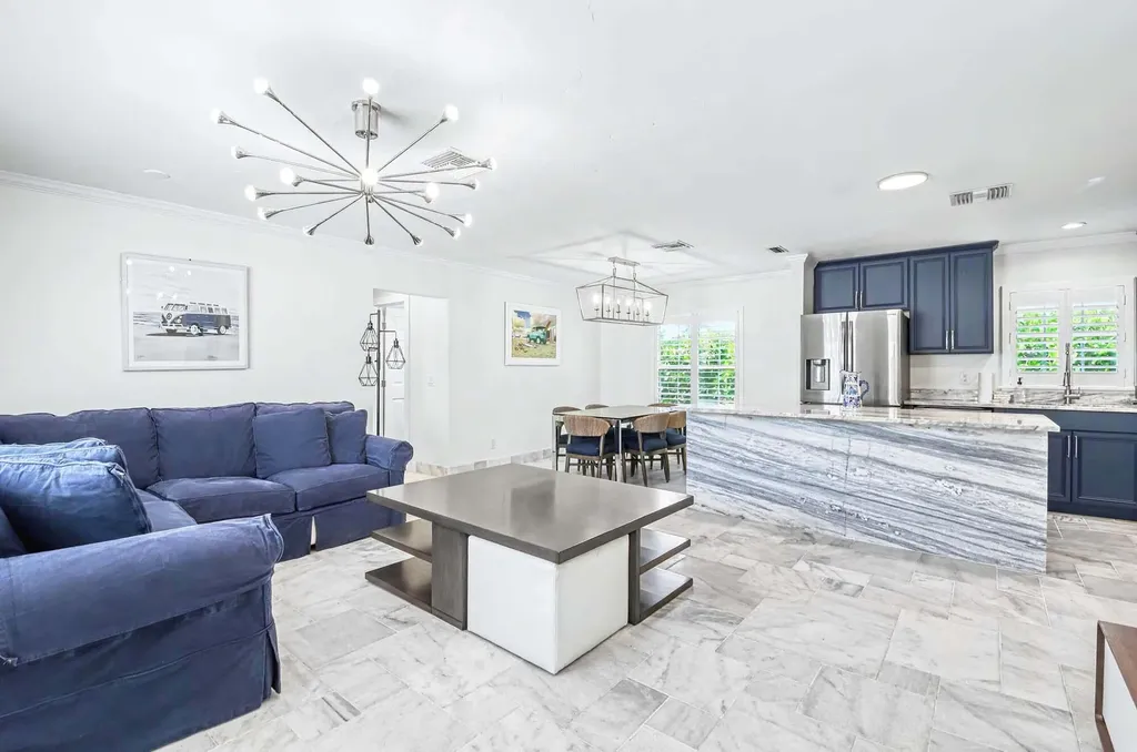 112 Capri Boulevard Naples FL 34113