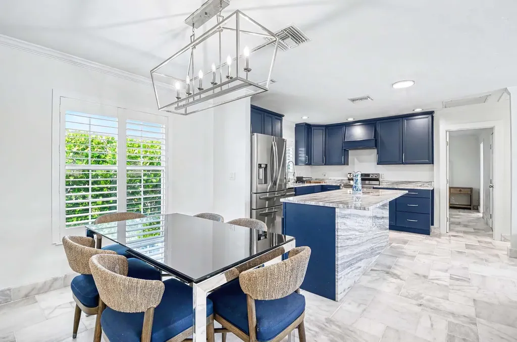 112 Capri Boulevard Naples FL 34113