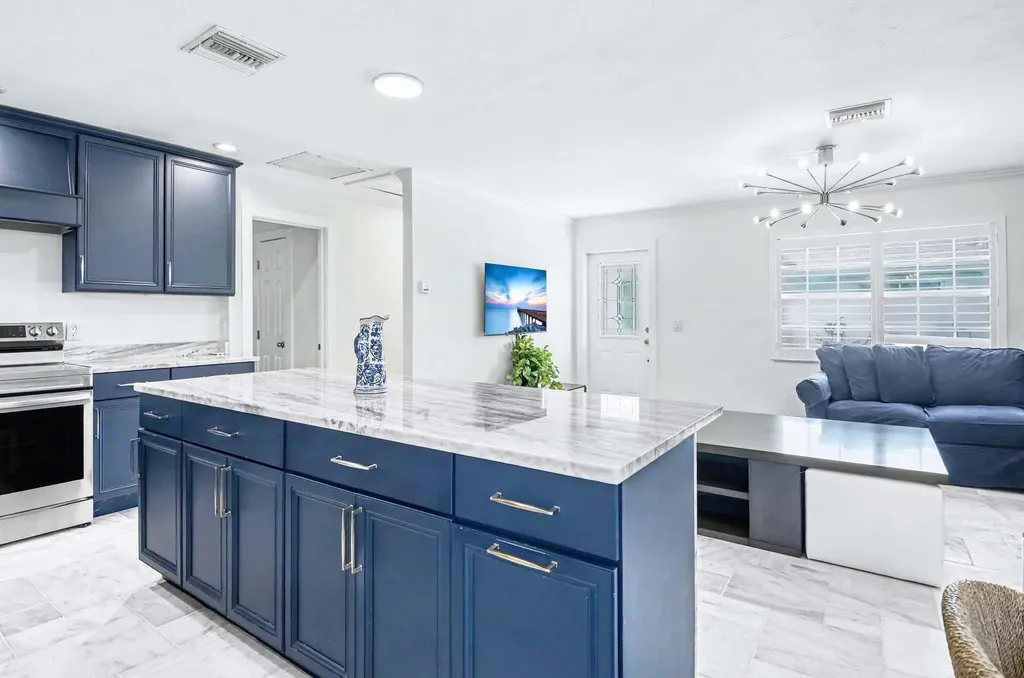 112 Capri Boulevard Naples FL 34113