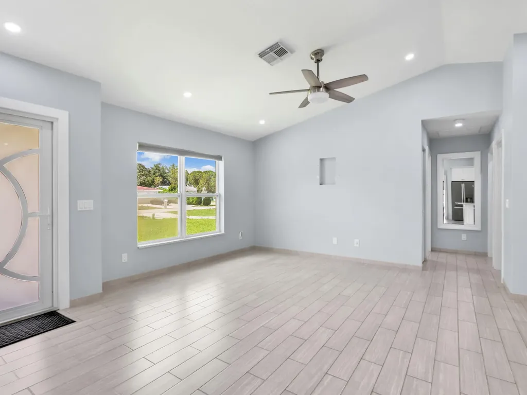 2200 45th Terrace SW Naples FL 34116