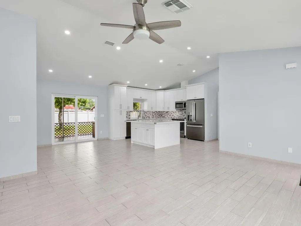 2200 45th Terrace SW Naples FL 34116