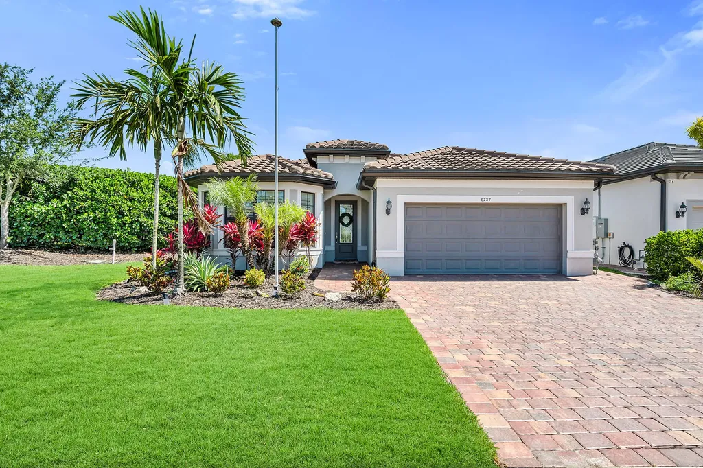 6787 Pennyroyal Drive Naples FL 34114