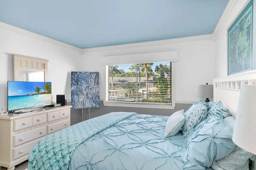2980 Kings Lake Boulevard Naples FL 34112
