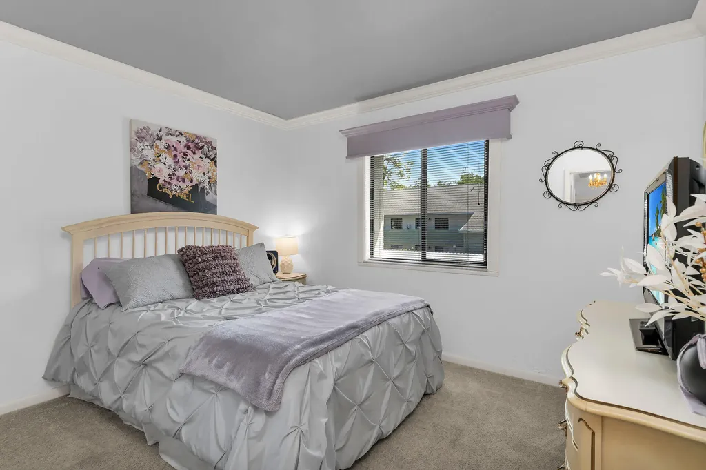 2980 Kings Lake Boulevard Naples FL 34112
