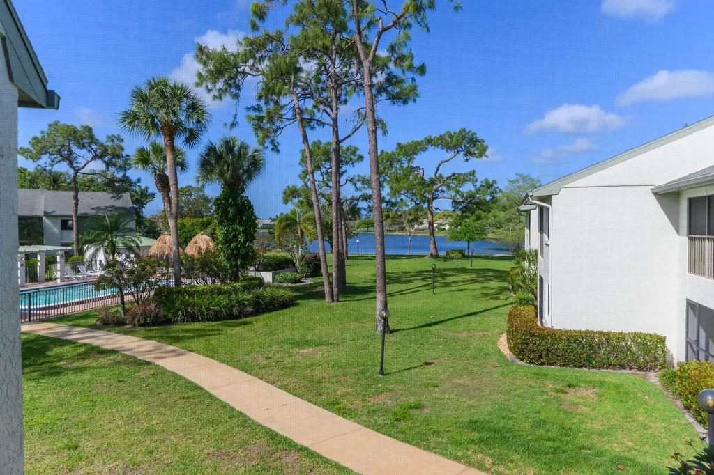 2980 Kings Lake Boulevard Naples FL 34112