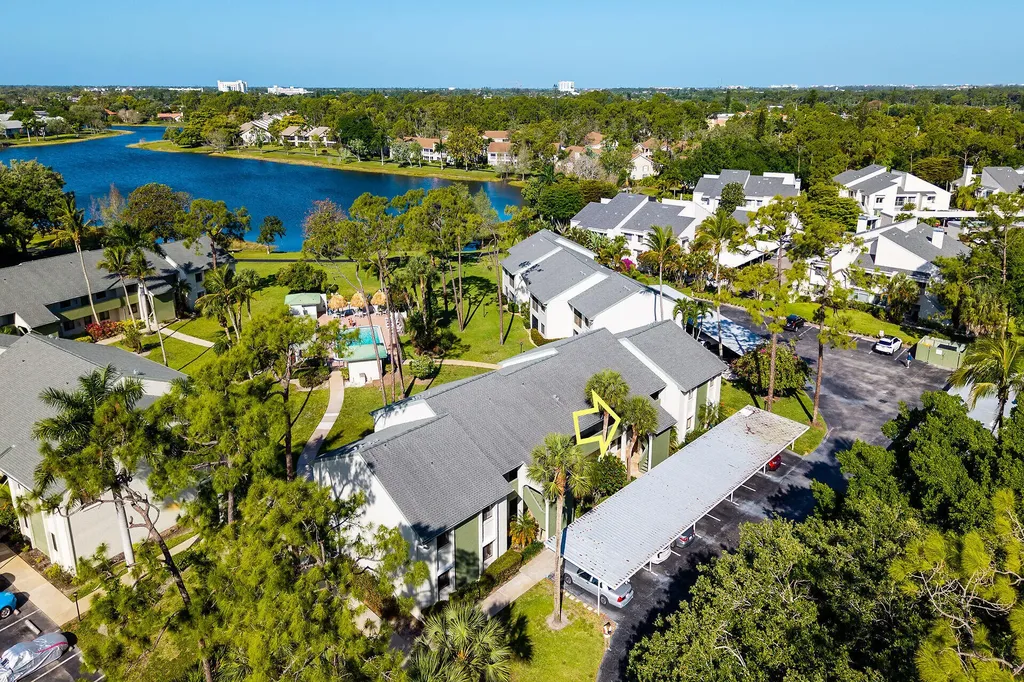 2980 Kings Lake Boulevard Naples FL 34112