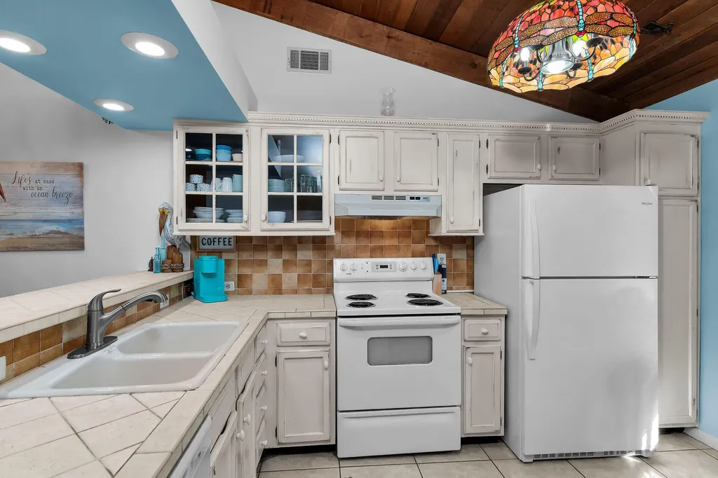 2980 Kings Lake Boulevard Naples FL 34112