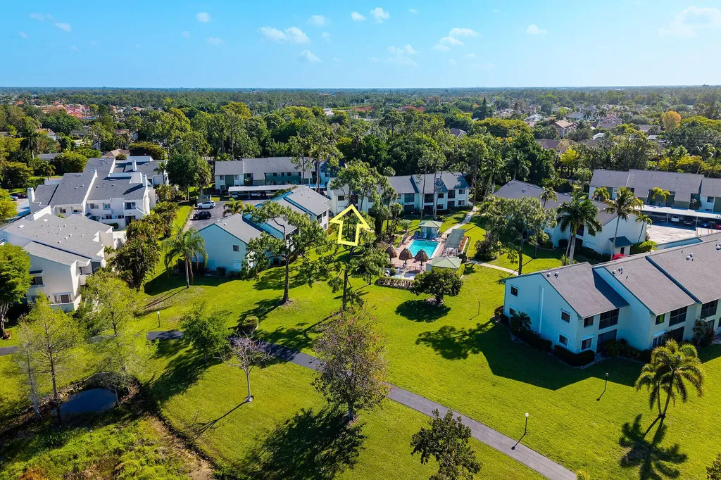 2980 Kings Lake Boulevard Naples FL 34112