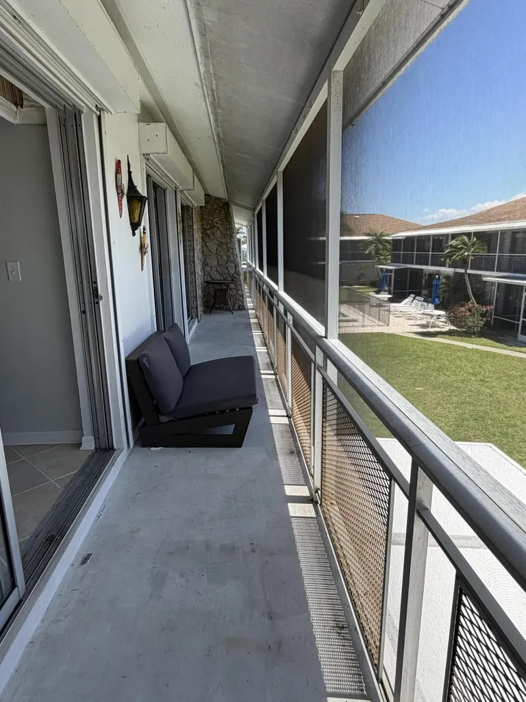 330 Kon Tiki Drive Naples FL 34113