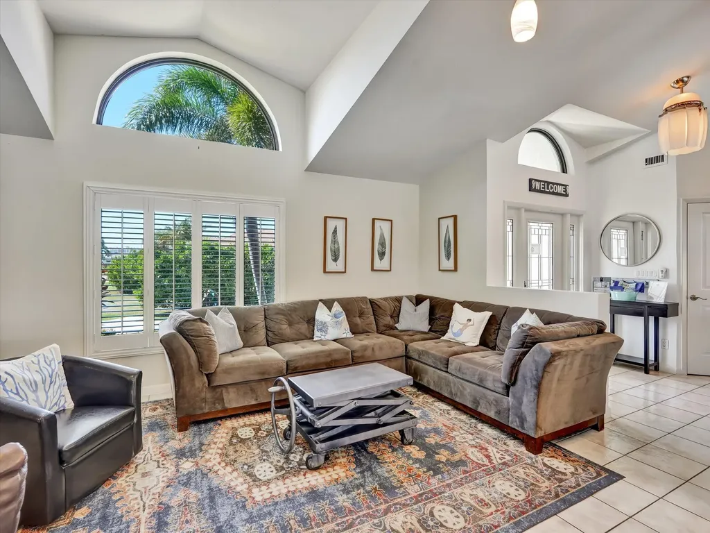 960 Beaver Court Marco Island FL 34145