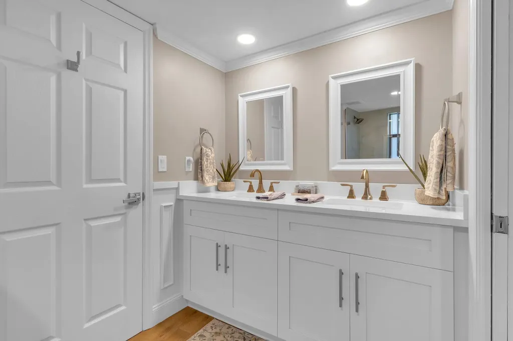 1085 Bald Eagle Drive Marco Island FL 34145
