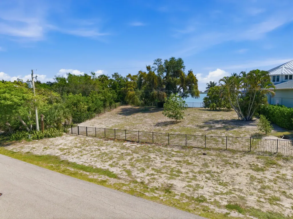 821 Caxambas Drive Marco Island FL 34145