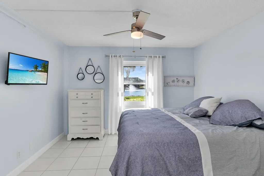 1000 Manatee Road Naples FL 34114