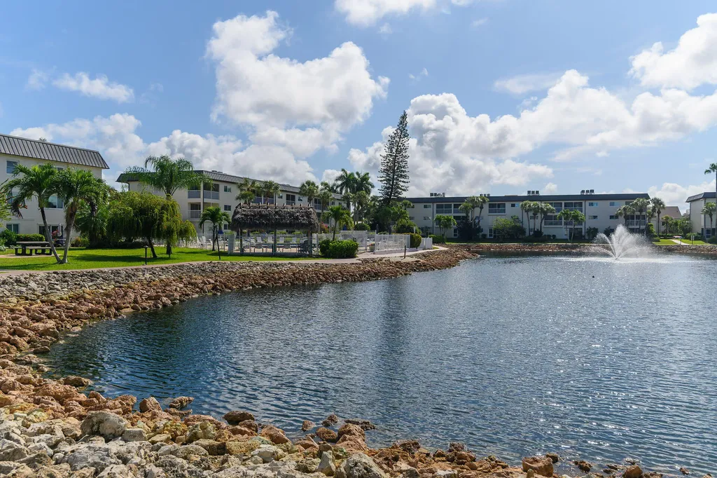 1000 Manatee Road Naples FL 34114