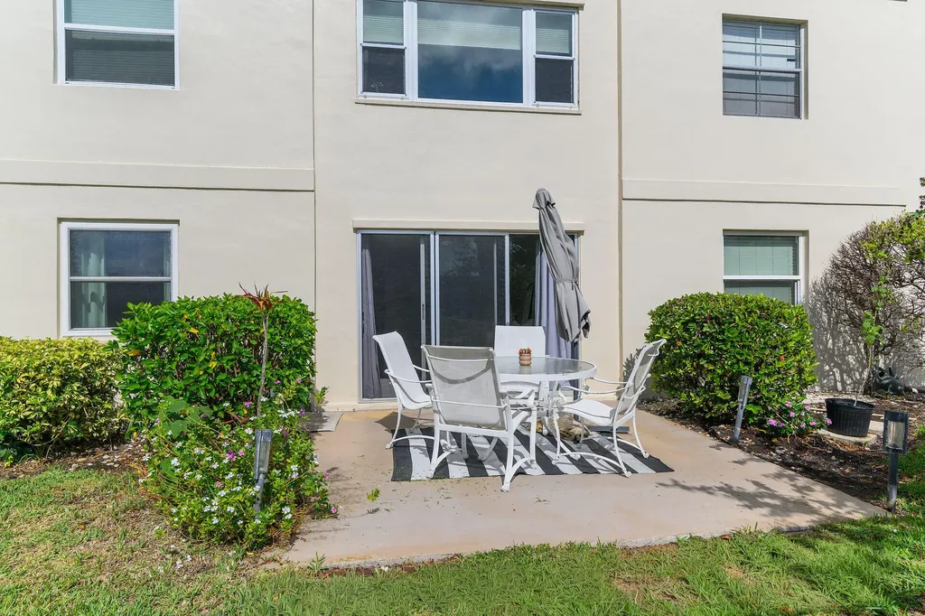 1000 Manatee Road Naples FL 34114